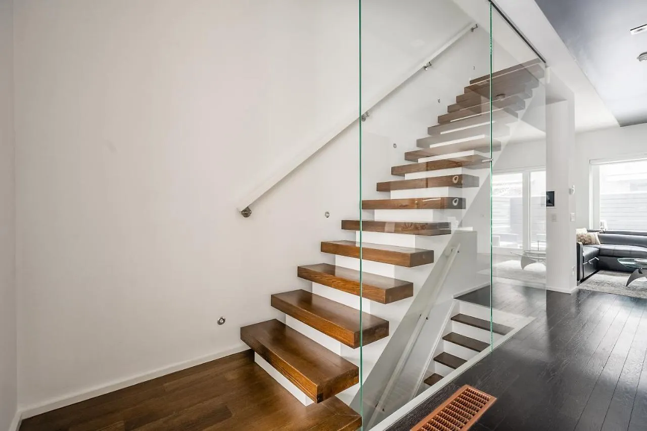 Apartment Globalstay Exclusive 4 Bedroom Townhouse In Downtown Toronto With Parking